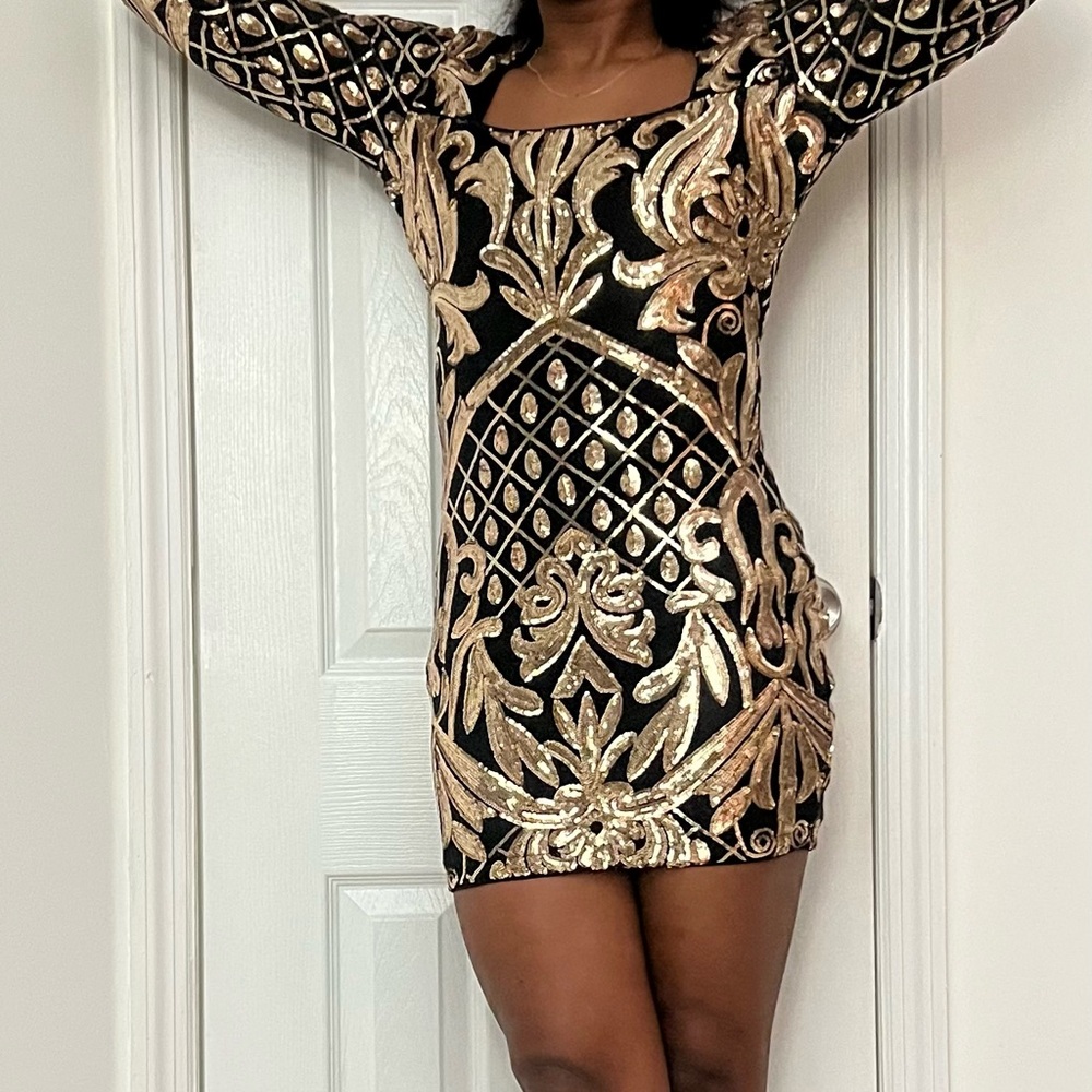 SEQUIN MINI DRESS Glamorous Women's Black and Gold Dress Evening Sexy Sparkly